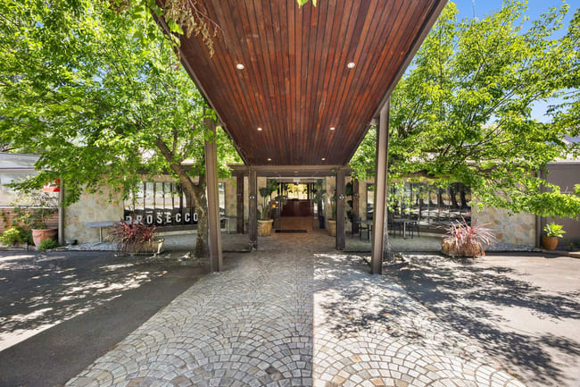 1-3 Yulong Avenue Terrey Hills NSW 2084 1-3 Yulong Avenue Terrey Hills NSW 2084