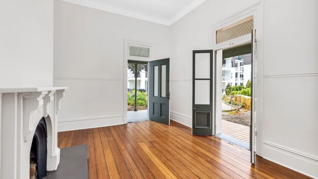 19a Fisher Road Dee Why NSW 2099 19a Fisher Road Dee Why NSW 2099