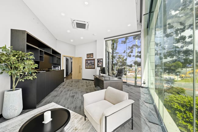 1&2/106 Queen Street Southport QLD 4215