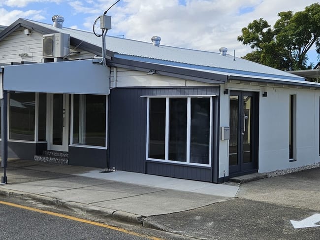 2/204 Oxley Road Graceville QLD 4075 2/204 Oxley Road Graceville QLD 4075