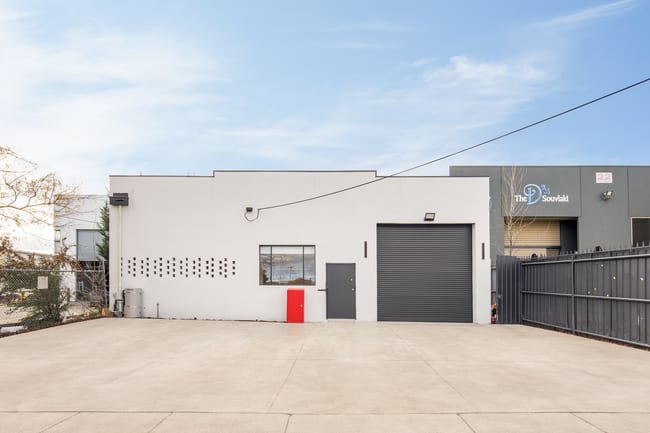 24 Hood Street Airport West VIC 3042 24 Hood Street Airport West VIC 3042