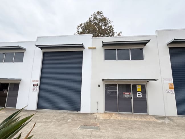8/13-15 Ellerslie Road Meadowbrook QLD 4131