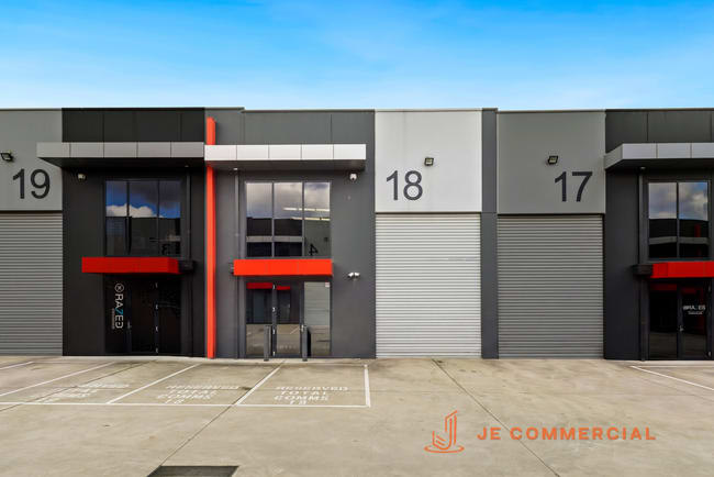 18/21 Cook Road Mitcham VIC 3132 18/21 Cook Road Mitcham VIC 3132