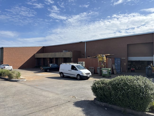 2/800 Princes Highway Springvale VIC 3171 2/800 Princes Highway Springvale VIC 3171