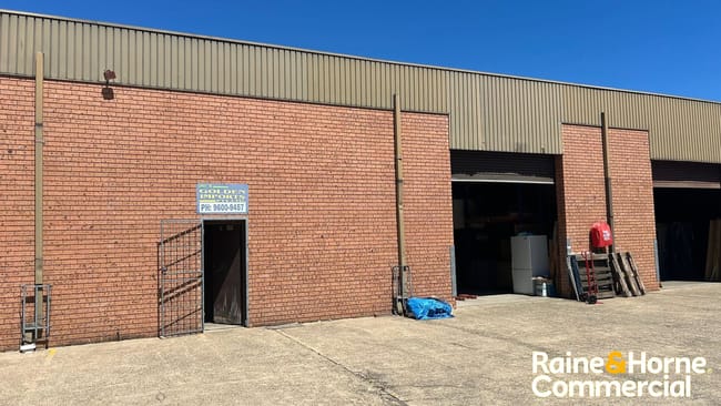 Unit 3/109 Junction Road Moorebank NSW 2170 Unit 3/109 Junction Road Moorebank NSW 2170