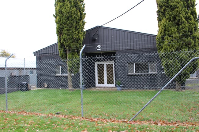 63 Urquhart Street Woodend VIC 3442 63 Urquhart Street Woodend VIC 3442