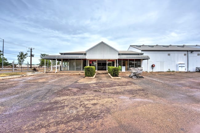 114 Victoria Highway Katherine NT 0850 114 Victoria Highway Katherine NT 0850
