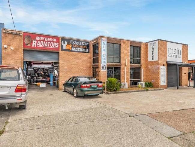 686 Main Road Edgeworth NSW 2285 686 Main Road Edgeworth NSW 2285