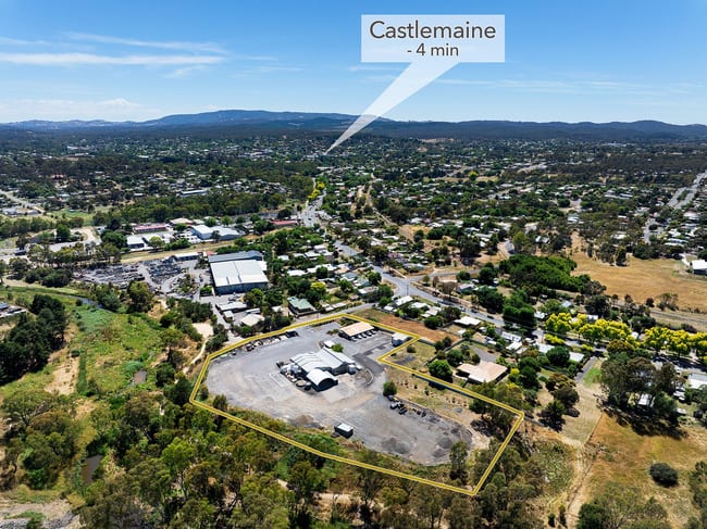 5 Lewis Drive Castlemaine VIC 3450 5 Lewis Drive Castlemaine VIC 3450