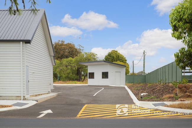1 & 4/90 Bussell Highway Cowaramup WA 6284 1 & 4/90 Bussell Highway Cowaramup WA 6284