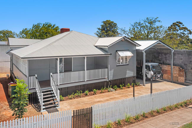 124 Jellicoe Street North Toowoomba QLD 4350 124 Jellicoe Street North Toowoomba QLD 4350