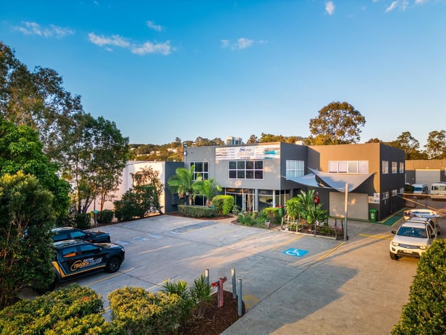 6 Hayter Street Currumbin Waters QLD 4223 6 Hayter Street Currumbin Waters QLD 4223