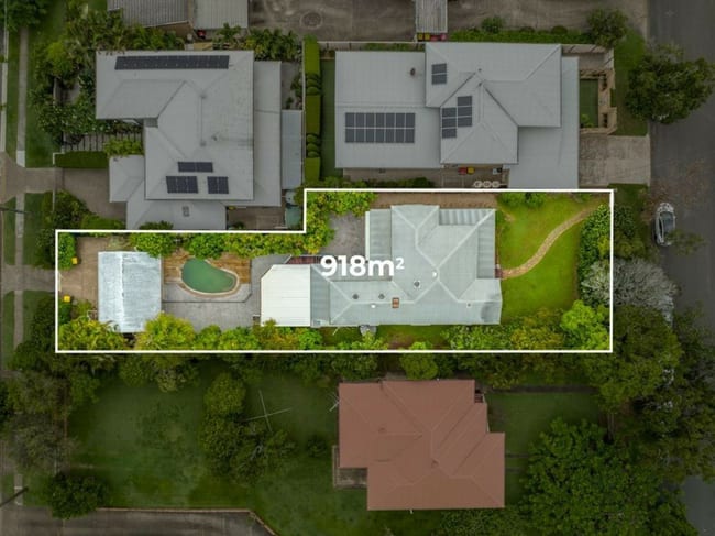 55 Skew Street Sherwood QLD 4075
