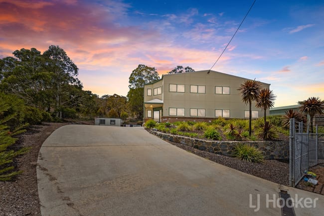 9 Penney Place Queanbeyan East NSW 2620 9 Penney Place Queanbeyan East NSW 2620
