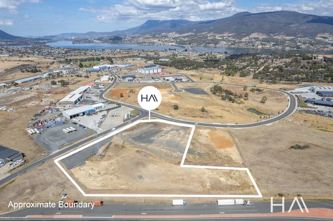 33 Lukaarlia Drive Bridgewater TAS 7030