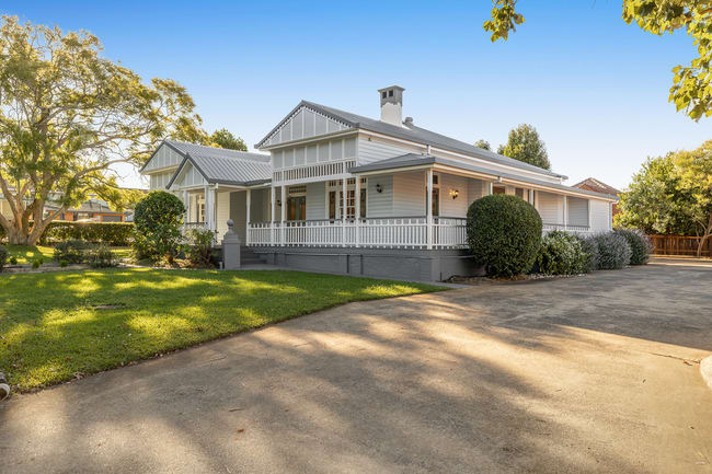 65 Taylor Street Toowoomba QLD 4350 65 Taylor Street Toowoomba QLD 4350
