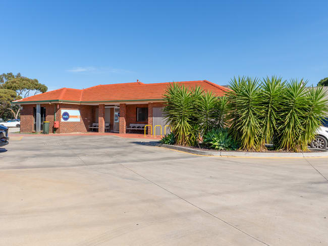 471 Sayers Road Hoppers Crossing VIC 3029 471 Sayers Road Hoppers Crossing VIC 3029