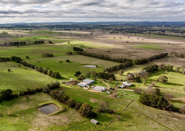 380 Graces Flat Road Bowning NSW 2582 380 Graces Flat Road Bowning NSW 2582