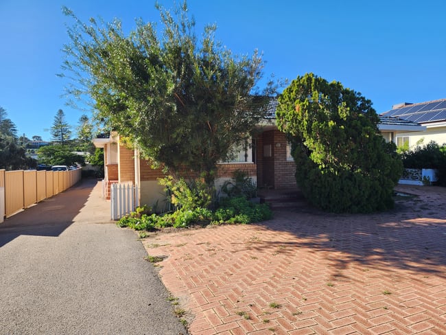 125 Cathedral Avenue Geraldton WA 6530 125 Cathedral Avenue Geraldton WA 6530