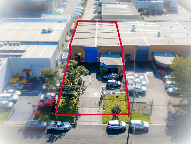 7 Yiannis Court Springvale VIC 3171 7 Yiannis Court Springvale VIC 3171