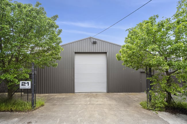 21 Lambert Avenue Newtown VIC 3220