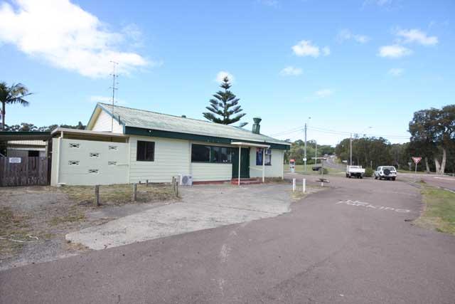 1 Elizabeth Bay Drive Lake Munmorah NSW 2259 1 Elizabeth Bay Drive Lake Munmorah NSW 2259