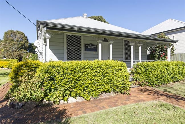 92 Herries St Toowoomba City QLD 4350 92 Herries St Toowoomba City QLD 4350