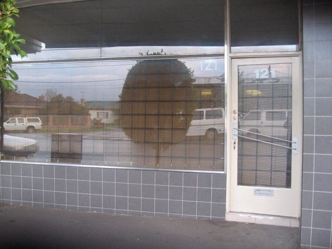 121 Wheatsheaf Road Glenroy VIC 3046 121 Wheatsheaf Road Glenroy VIC 3046