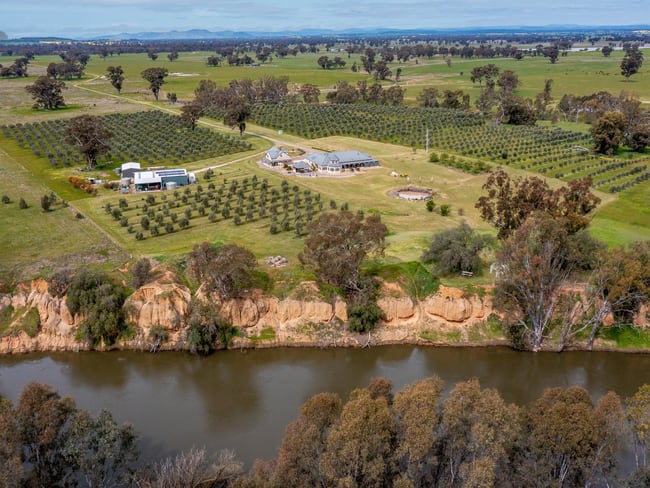651 Police Paddocks Road Carlyle VIC 3685 651 Police Paddocks Road Carlyle VIC 3685