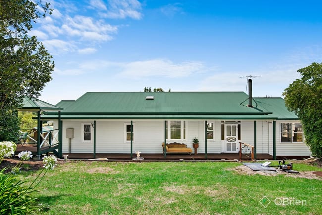 2/140 Beaconsfield Emerald Road Beaconsfield VIC 3807 2/140 Beaconsfield Emerald Road Beaconsfield VIC 3807