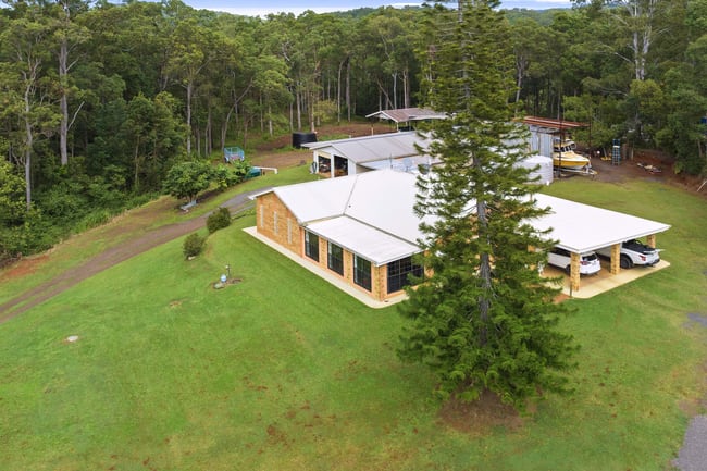 427 Cooloolabin Rd Cooloolabin QLD 4560