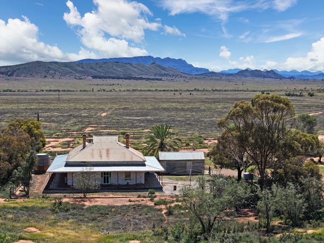Yendoran & Yappala Flinders Ranges Way Hawker SA 5434 Yendoran & Yappala Flinders Ranges Way Hawker SA 5434