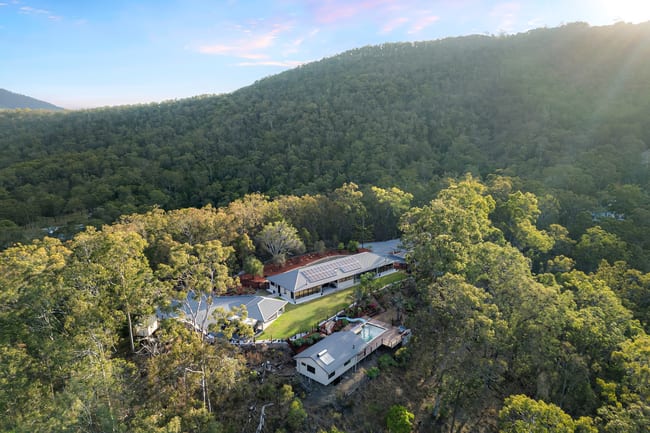 128A Henri Robert Drive Clagiraba QLD 4211