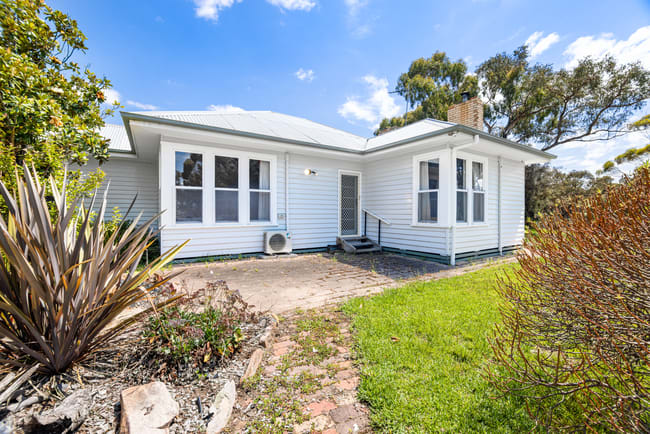 558 Horsham-Noradjuha Road Lower Norton VIC 3401 558 Horsham-Noradjuha Road Lower Norton VIC 3401