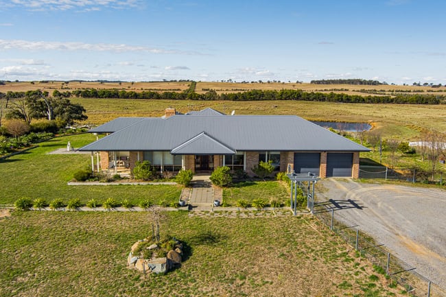 "Long Yard" 2060 Wargeila Road Laverstock NSW 2582 "Long Yard" 2060 Wargeila Road Laverstock NSW 2582