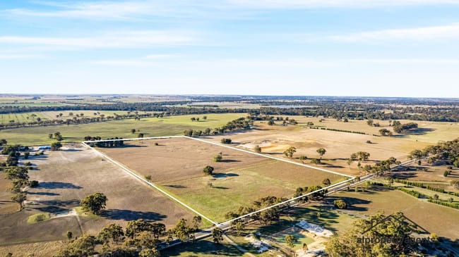 319 Three Bridges Road Lower Norton VIC 3401 319 Three Bridges Road Lower Norton VIC 3401