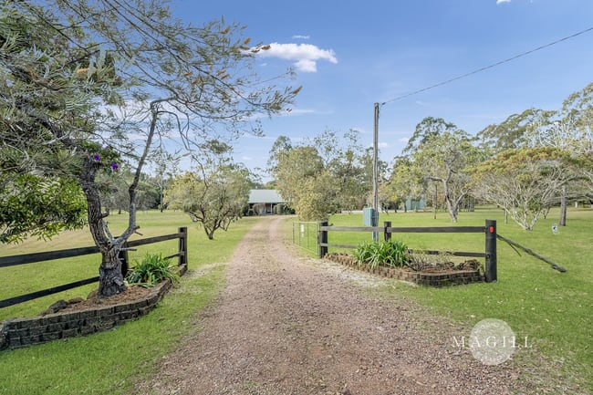 211 Long Point Drive Lake Cathie NSW 2445 211 Long Point Drive Lake Cathie NSW 2445