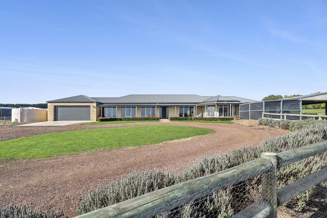 160 Vaggs Road Boorcan VIC 3265 160 Vaggs Road Boorcan VIC 3265