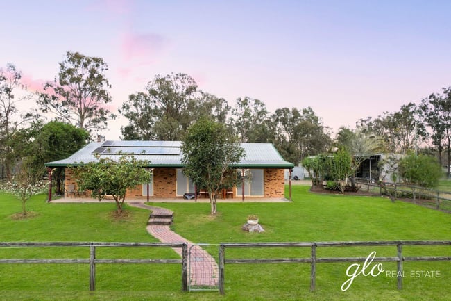 55 Limosa Road Lowood QLD 4311 55 Limosa Road Lowood QLD 4311