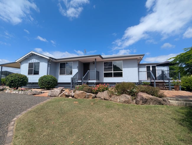 120 Lamberts Road Carpendale QLD 4344 120 Lamberts Road Carpendale QLD 4344