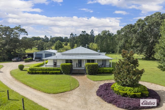 215 South Pumpenbil Road Pumpenbil NSW 2484 215 South Pumpenbil Road Pumpenbil NSW 2484