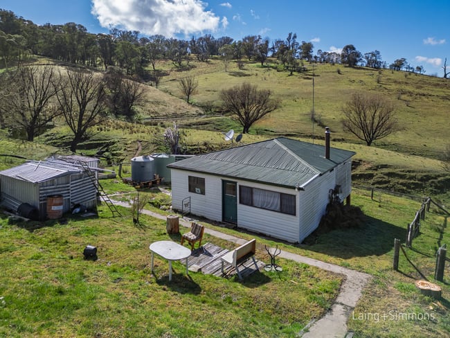 94 Tia Post Office Road Walcha NSW 2354 94 Tia Post Office Road Walcha NSW 2354