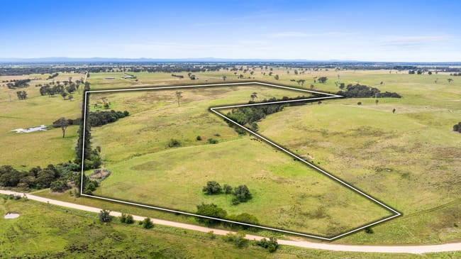 2/ Redbank Road Stratford VIC 3862