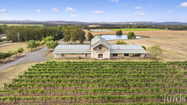 223 Deasys Road Pokolbin NSW 2320 223 Deasys Road Pokolbin NSW 2320