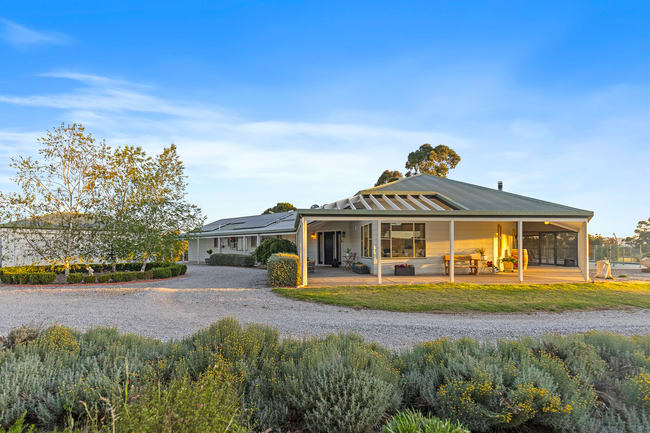 164 Sills Lane Mudgee NSW 2850 164 Sills Lane Mudgee NSW 2850