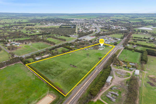 10 Worland Street Winchelsea VIC 3241 10 Worland Street Winchelsea VIC 3241