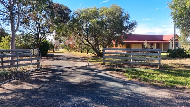 99 Harris Road Nyah West VIC 3595 99 Harris Road Nyah West VIC 3595