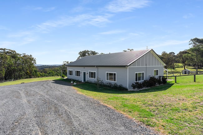 273 Tugalong Road Canyonleigh NSW 2577 273 Tugalong Road Canyonleigh NSW 2577