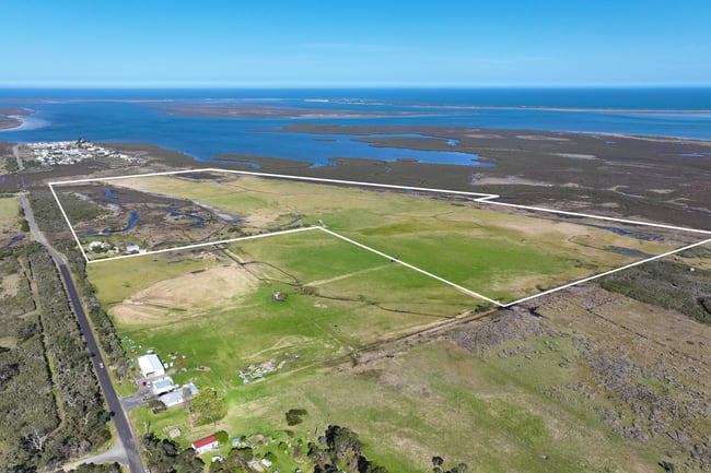 492 Manns Beach Road Manns Beach VIC 3971 492 Manns Beach Road Manns Beach VIC 3971