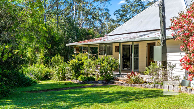 203 Mount Coxcomb Road Upper Lansdowne NSW 2430 203 Mount Coxcomb Road Upper Lansdowne NSW 2430